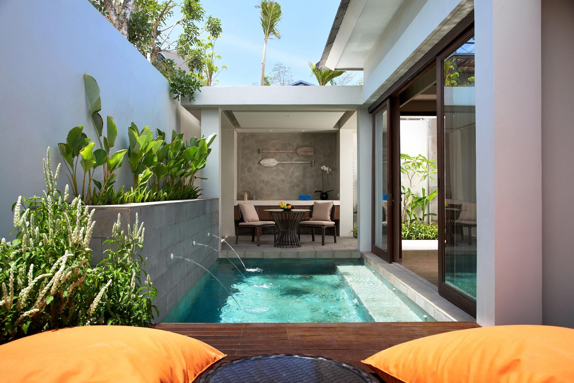 Cross Bali Breakers Hotel Jimbaran Buitenkant foto